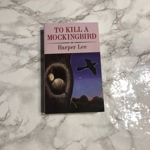 To Kill a Mockingbird by Harper Lee Paperback